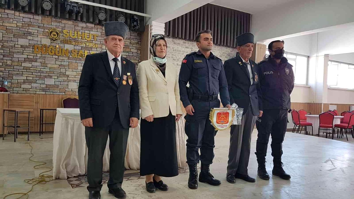 Son dakika yerel: Tekirdağ ve Kütahyalı şehit aileleri ve gazilerin Şuhut ziyareti
