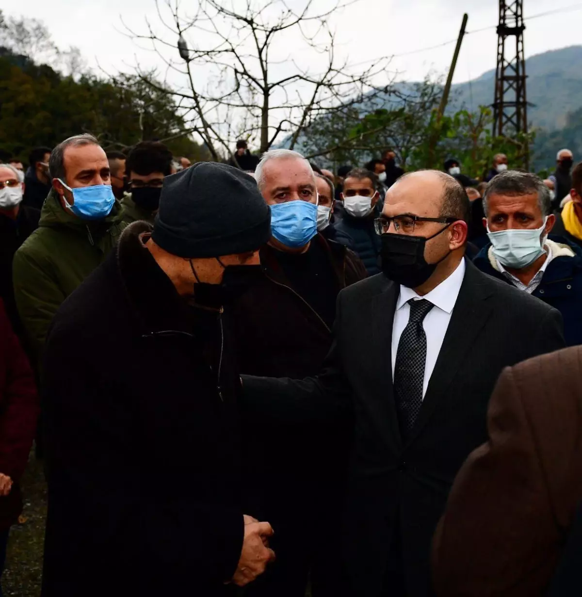 Trabzon\'da Kovid-19 tedavisi gören öğretmen hayatını kaybetti