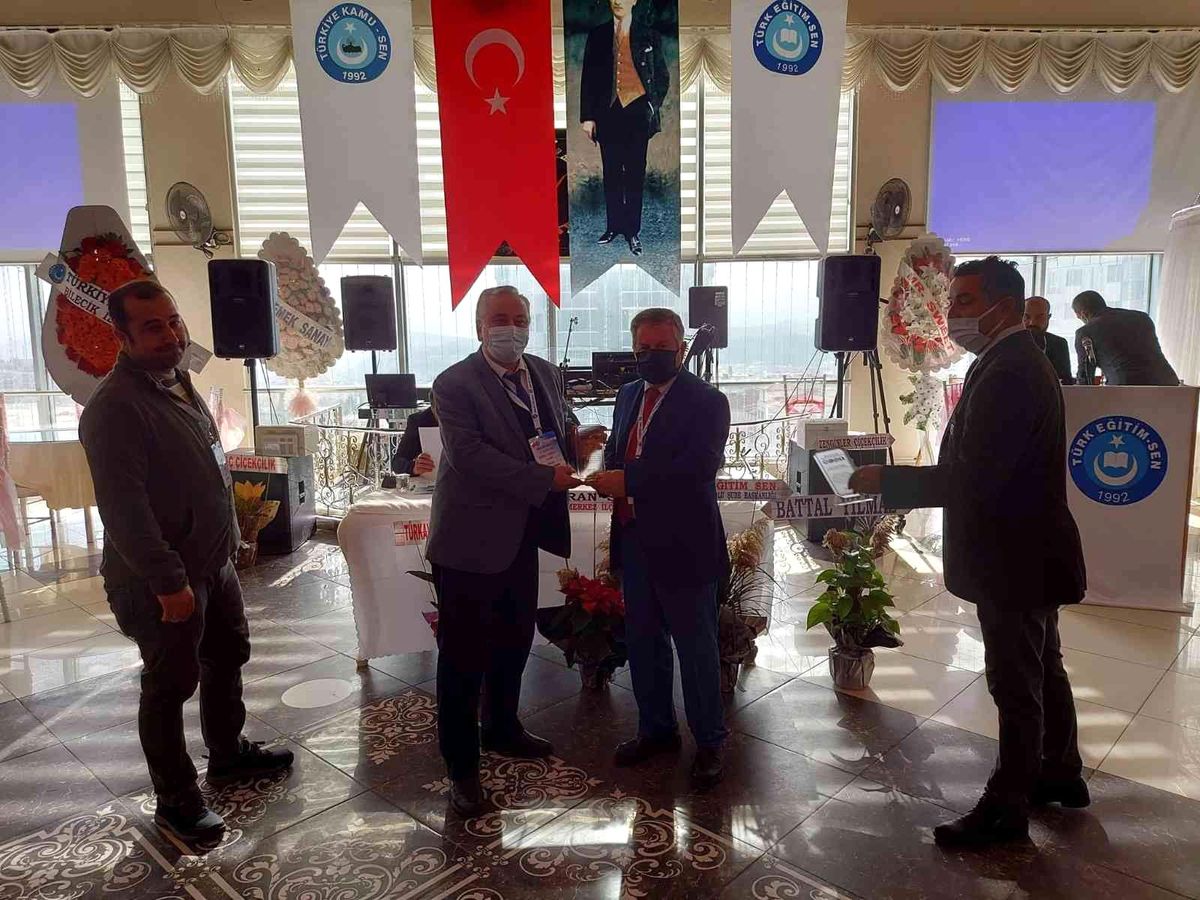 Türk Eğitim-Sen Bilecik Şube Başkanı Veli Şahan oldu