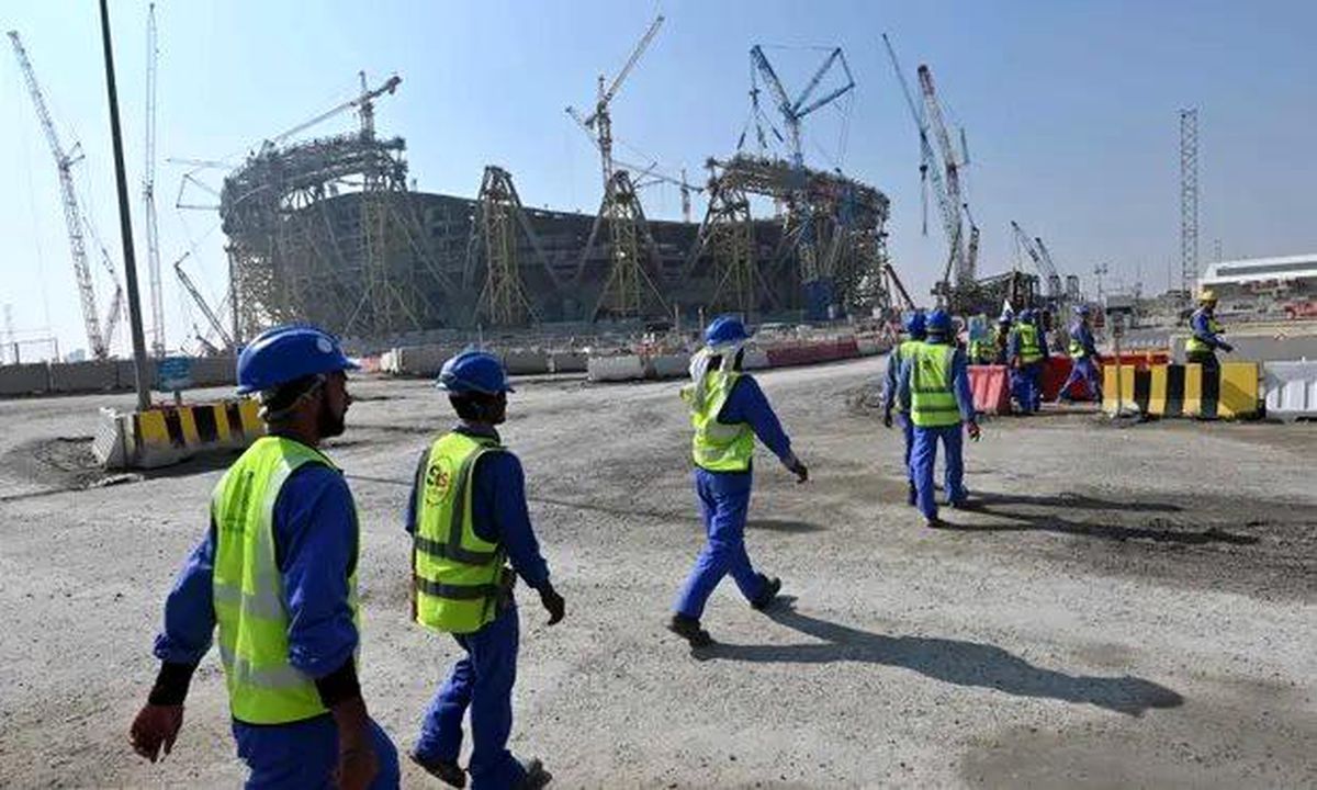 2022 Dünya Kupası: Uluslararası Af Örgütü\'ne göre Katar\'da göçmen işçiler insani olmayan koşullarda çalışıyor
