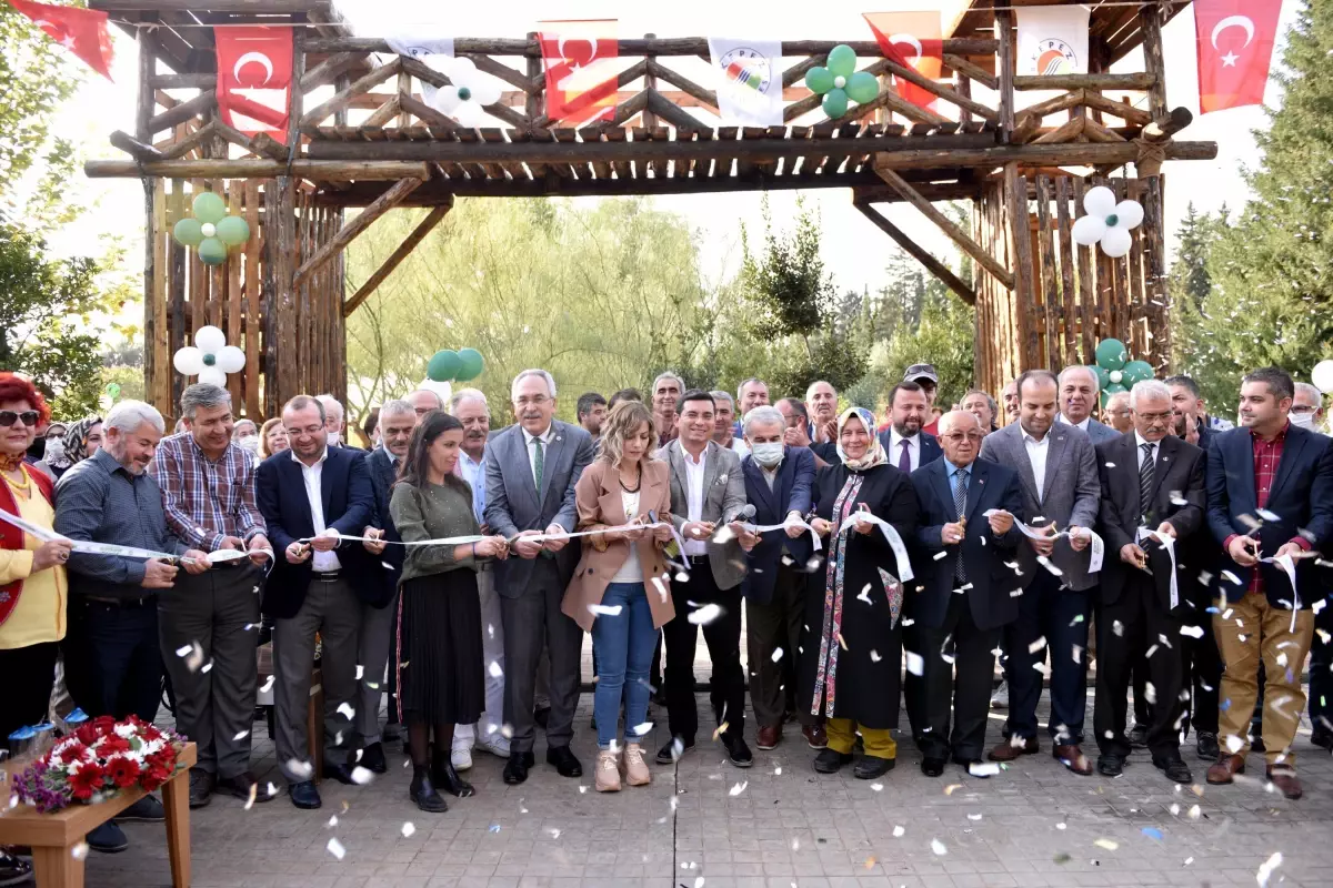 DokumaPark\'ta 100 farklı bitki türünü barındıran "Botanik Bahçe" açıldı