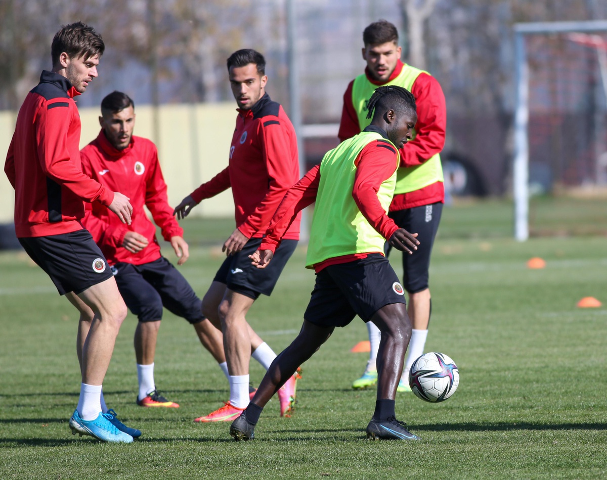 Gençlerbirliği Tuzlaspor maçının hazırlıklarını sürdürdü