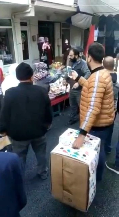 Pazarda hırsızlık yaparken yakalandılar, esnafa saldırdılar