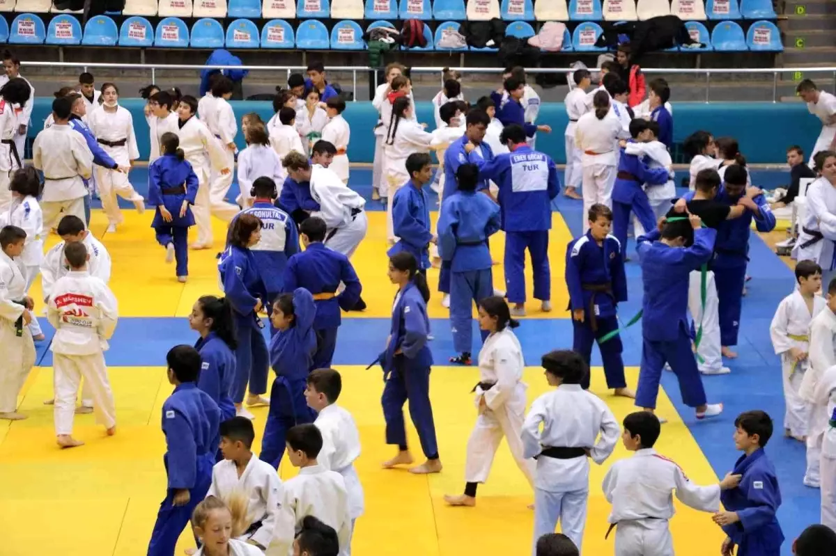 Uluslararası Judo Turnuvası, 500 sporcunun katılımıyla başladı