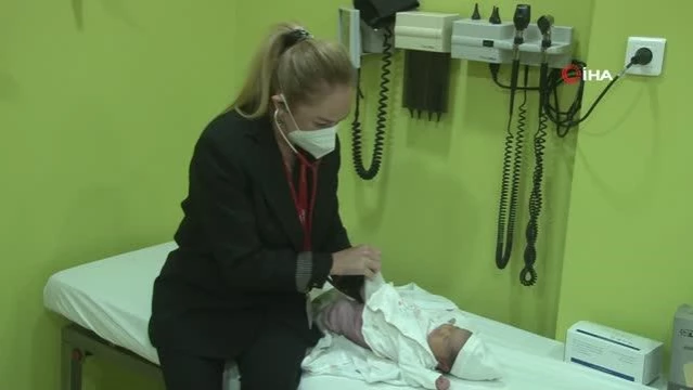 Uzm. Dr. Aşkın Güra Bayık: 30 hafta altında doğan prematüre bebeklerde durum çok riskli 