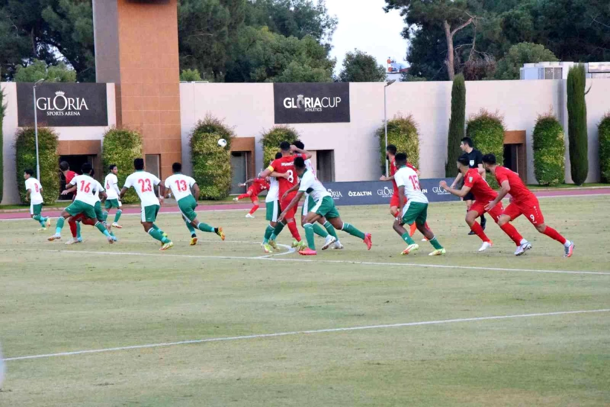 Afganistan Futbol Milli Takımı Antalya\'da kamp yapıyor