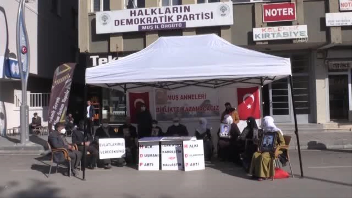 Son dakika haberi: Çocukları için HDP önünde eylem yapan aile sayısı 20\'ye yükseldi