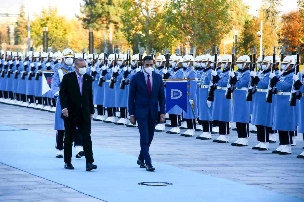 Cumhurbaşkanı Erdoğan, İspanya Hükümet Başkanı PerezCastejon\'u resmi törenle karşıladı