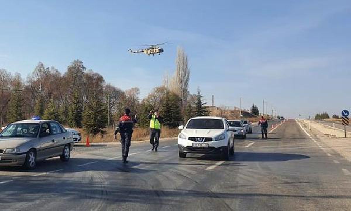 Eskişehir\'de helikopterli trafik denetimi; 12 bin 422 lira ceza kesildi