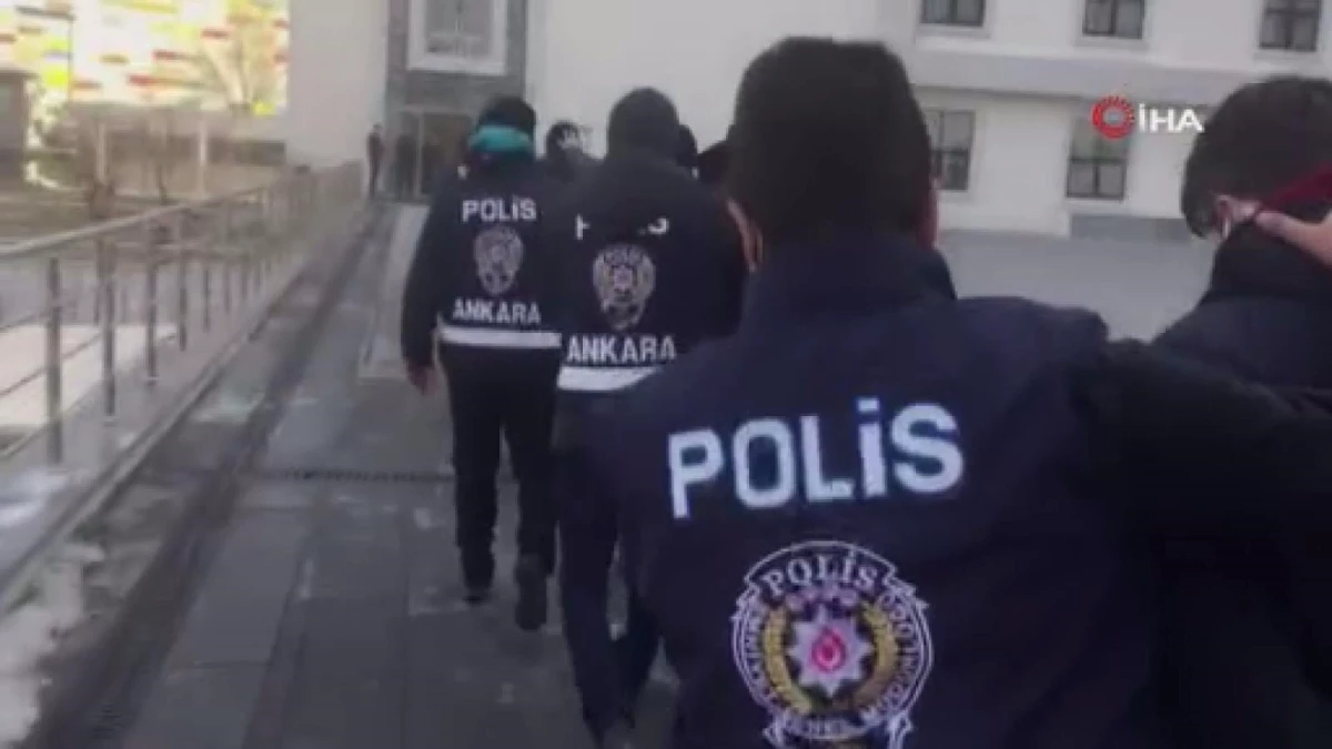 FETÖ\'den aranan eski yarbay ve binbaşı Ankara\'da yakalandı
