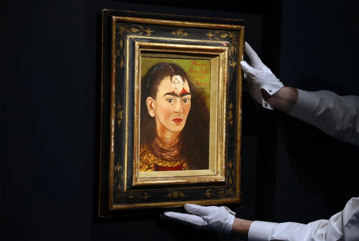 Frida Kahlo\'nun otoportresi 34.9 milyon dolara satıldı