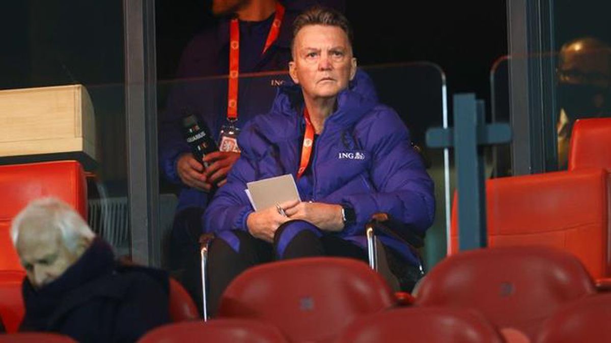 Hollanda\'nın hocası Louis van Gaal\'den çarpıcı itiraf! Bizim Çocuklar az kalsın emekli edecekmiş