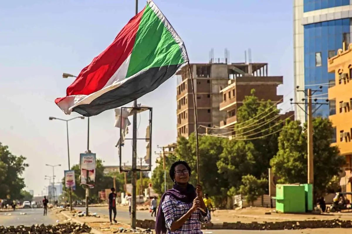 Sudan\'daki darbe karşıtı protestolarda bilanço artıyor: 5 ölü