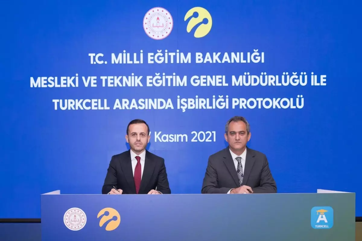 Turkcell ve MEB\'den gençlere yazılımcı olma fırsatı