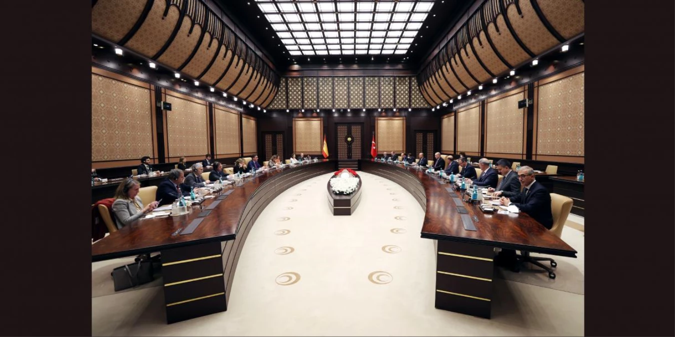 Türkiye-İspanya Hükümetlerarası 7. Zirvesi, Cumhurbaşkanı Erdoğan ve İspanya Başbakanı Sanchez başkanlığında başladı