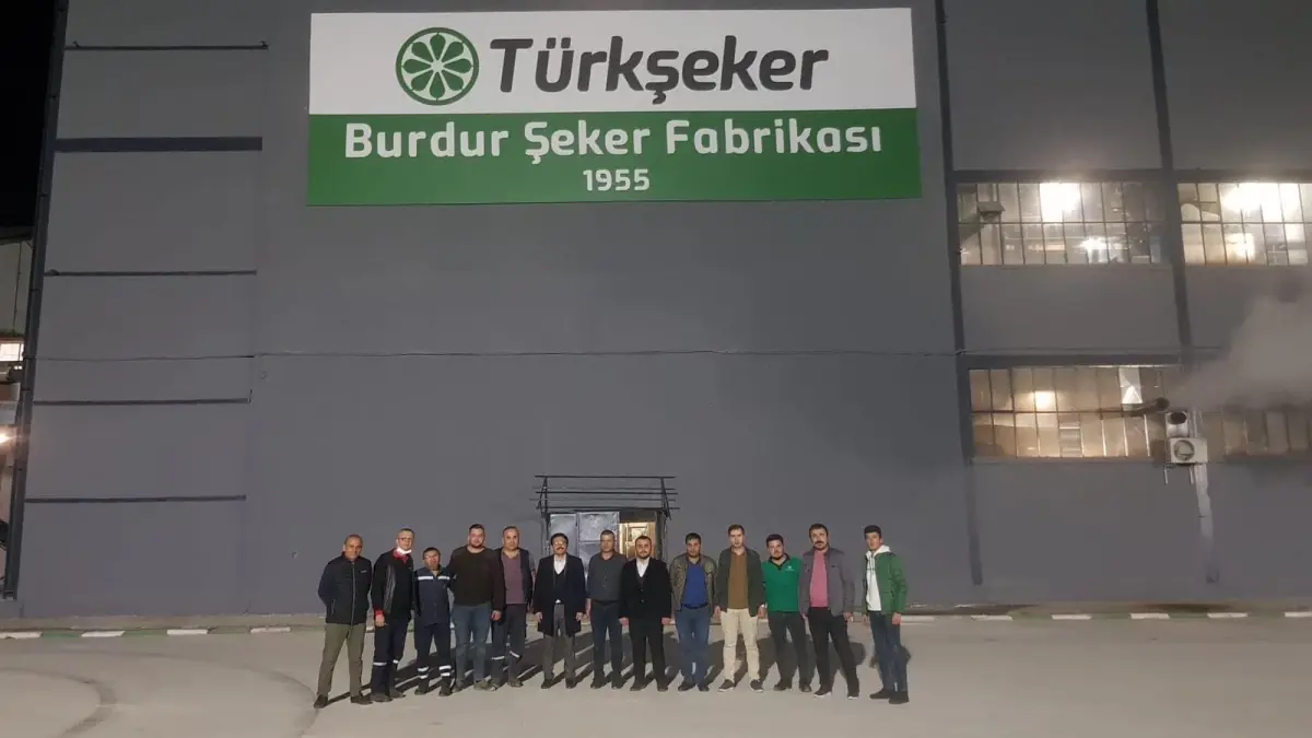 AK Parti Burdur İl Başkanı Mengi\'den gece vardiyasında çalışan işçilere ziyaret