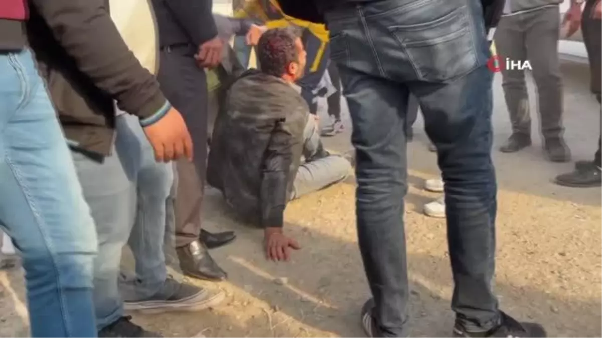 Akrabalar arasında silahlı kavga: 2\'si ağır, 4 kişi yaralandı