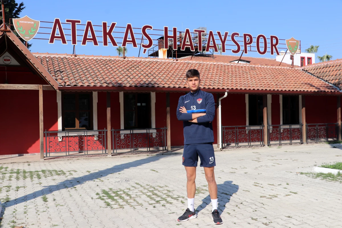 Altyapıdan yetişip Hatayspor A takımına yükselen Eren Fansa ilk 11\'i hedefliyor