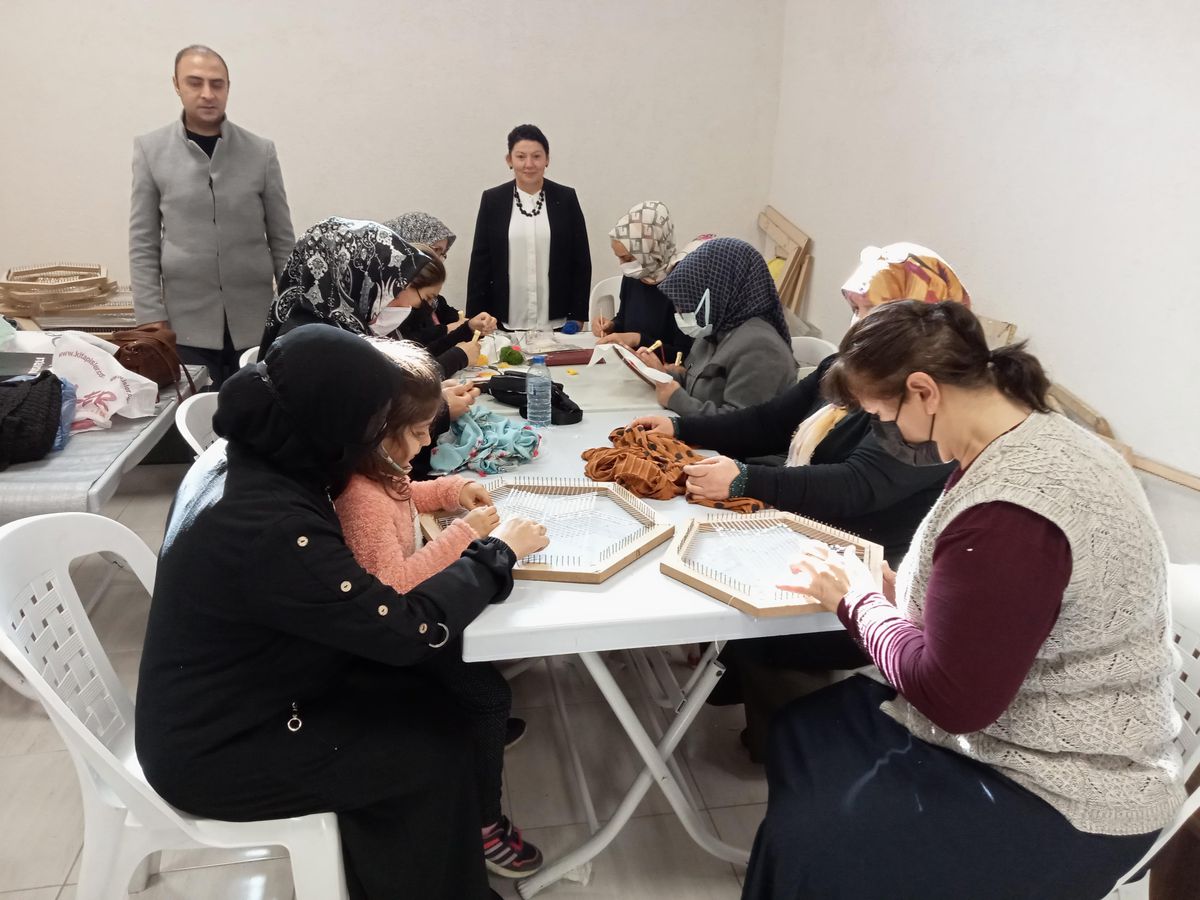 Gölcük\'te el becerisi kursuna yoğun ilgi