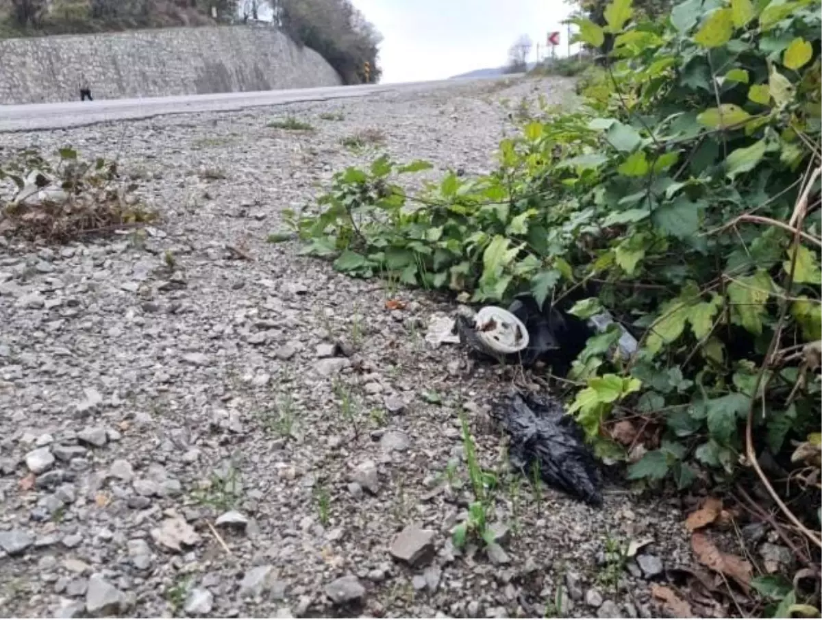 Jandarma, kazaya karışan aracı kırılan aynasından buldu