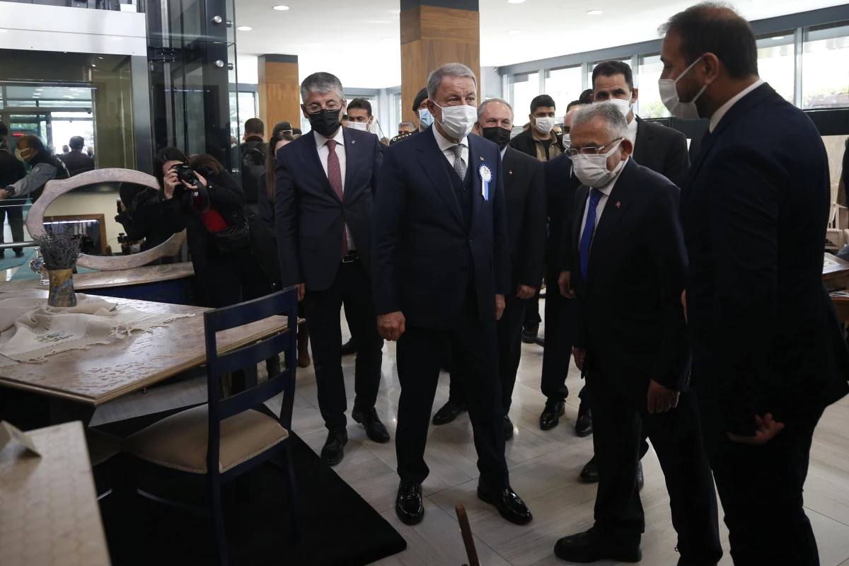 Son Dakika | Milli Savunma Bakanı Akar, Kayseri Büyükşehir Belediyesini ziyaret etti