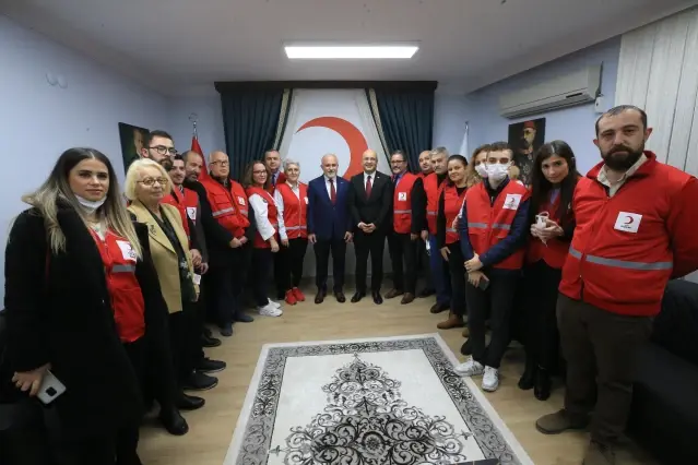 KIRKLARELİ - Türk Kızılay Genel Başkanı Kınık, Kırklareli Şubesinin yöneticileriyle toplantı yaptı