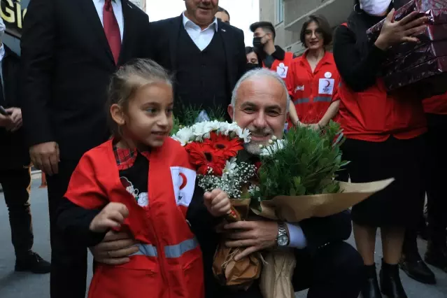 KIRKLARELİ - Türk Kızılay Genel Başkanı Kınık, Kırklareli Şubesinin yöneticileriyle toplantı yaptı