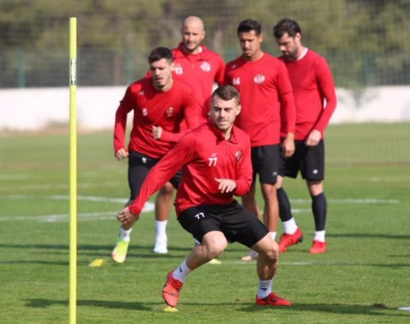 5 eksikli Antalyaspor, Hatayspor'u ligde ilk kez yenmek hedefinde