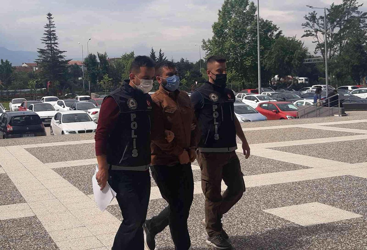 7 kilo esrarla yakalanan sanık: "İlk işimde başarısız oldum"