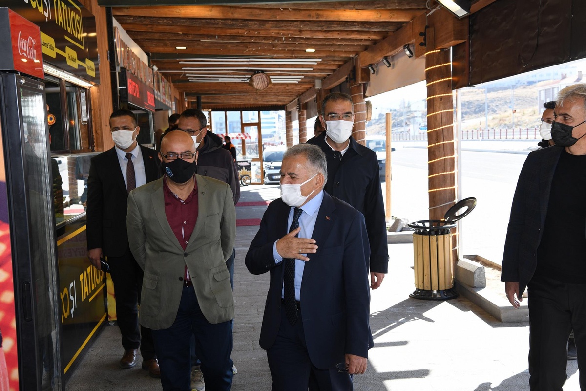 Başkan Büyükkılıç, Erciyes Kayak Merkezi\'nde incelemelerde bulundu