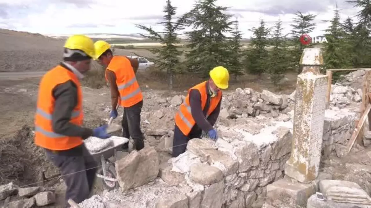 Başkentin tarihi çeşme ve türbeleri yenileniyor