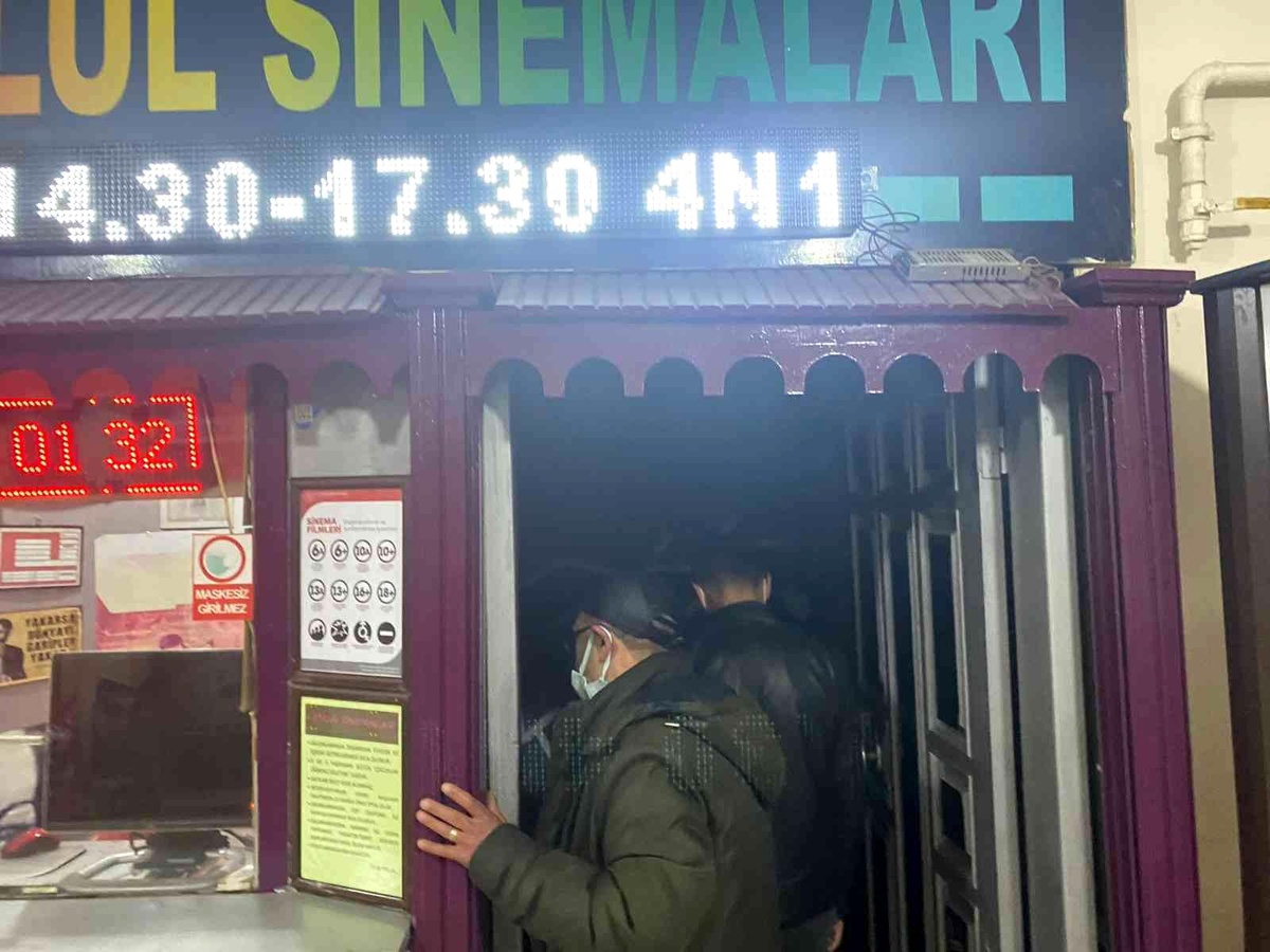 Bilecik\'te sinemaya korsan film denetimi