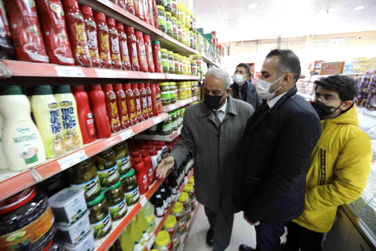 İpekyolu\'nda fahiş fiyat ve etiket denetimi
