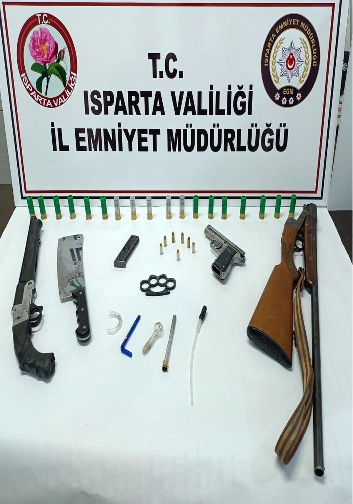 Isparta\'da polisten \'şok\' uygulama