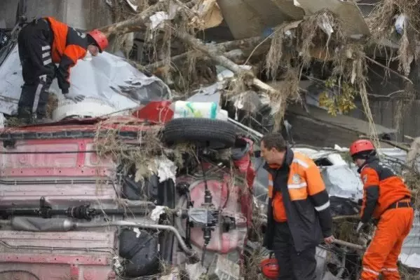 Japonya'dan, depremde yardımlarına koşan AFAD ekibine anlamlı takdirname