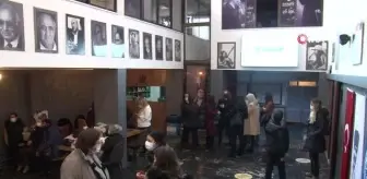 Kartal'da 'Koruyucu Aile' konusuna ışık tutan konferansa yoğun ilgi