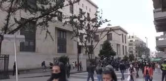 Kolombiya'da kürtaj yanlıları ile kürtaj karşıtlarının protestosu