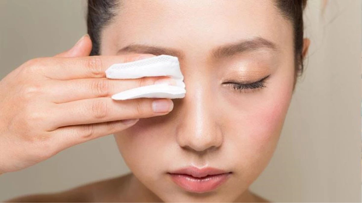 Doç. Dr. Levent Akçay uyardı: Makyajınızı temizleyin, gözlerinizi koruyun