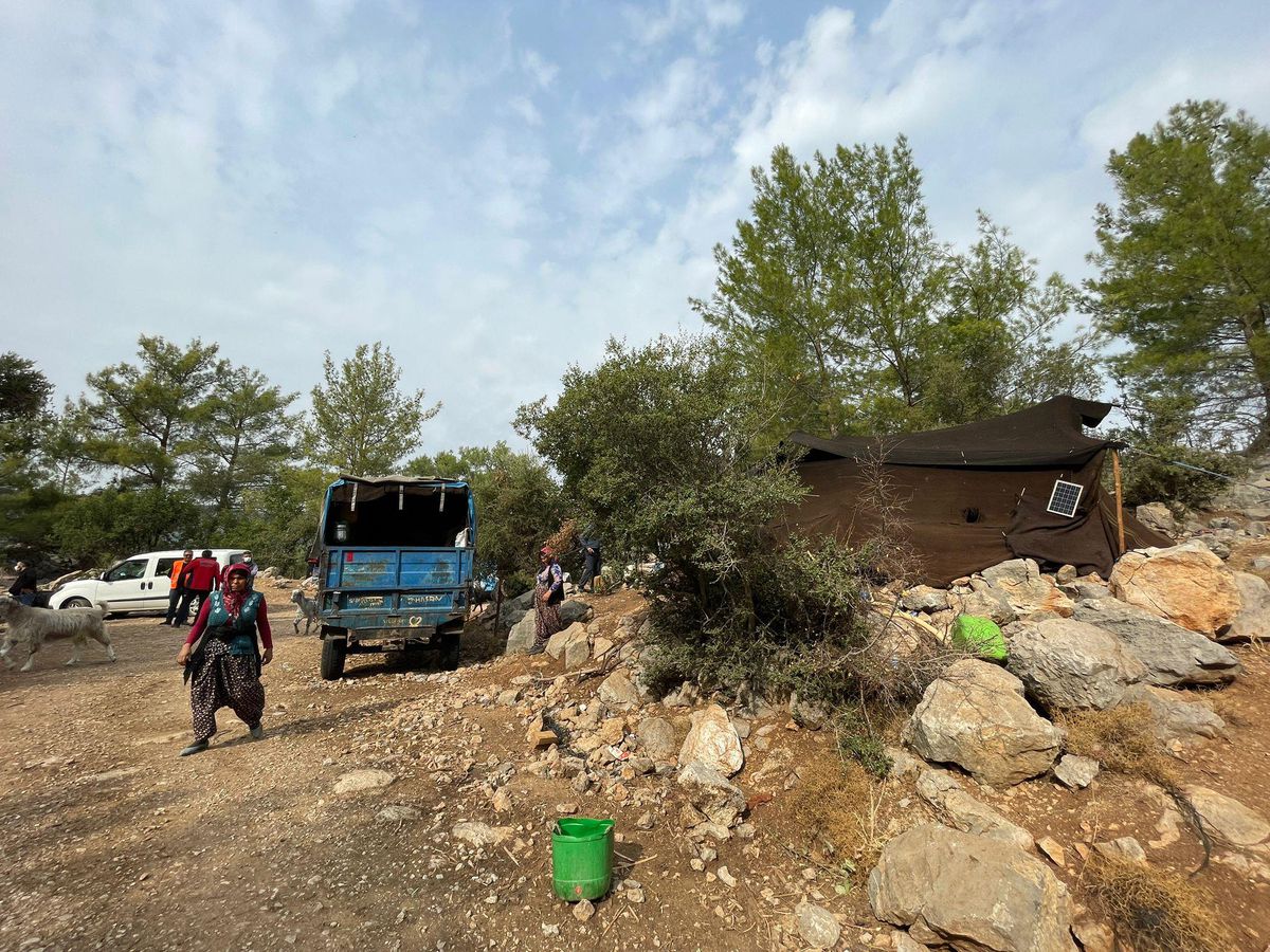 Mersin\'in Gülnar ilçesinde, 10 Kasım\'da ailesinin kırsal alanda çadır kurduğu sırada kaybolduğu belirtilen 3 yaşındaki Müslüme Yağal\'ın cesedi...