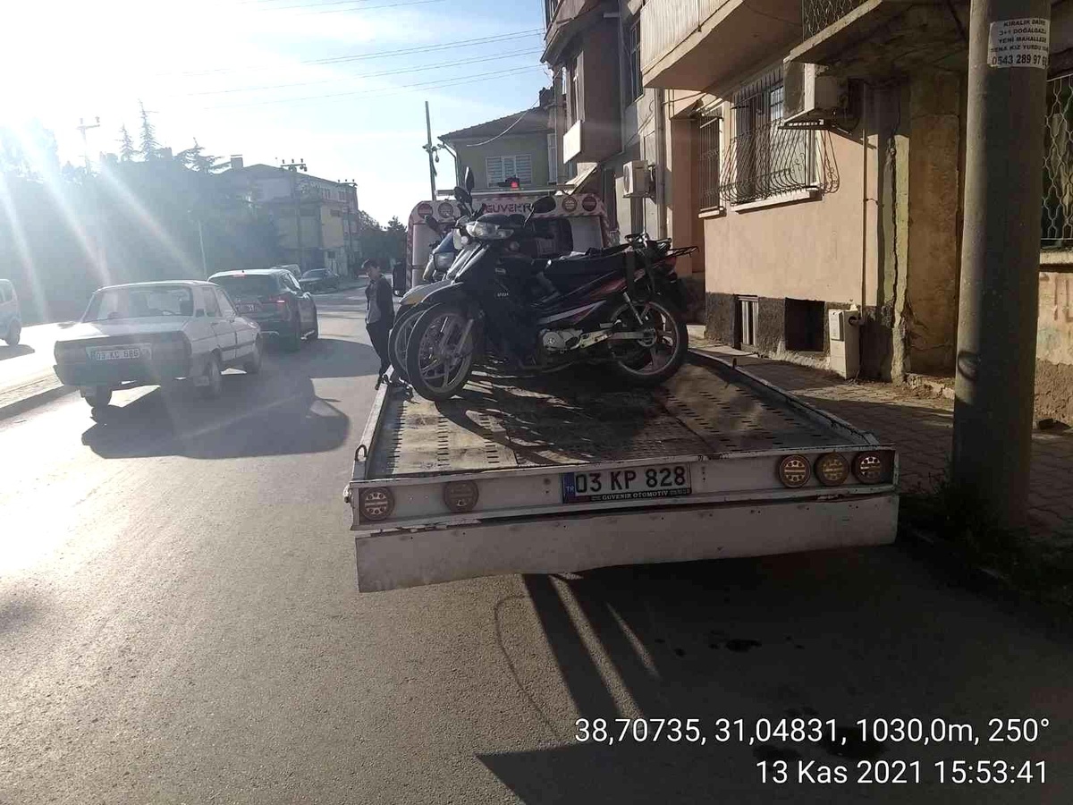 Polis belgesiz motosikletlere el koydu