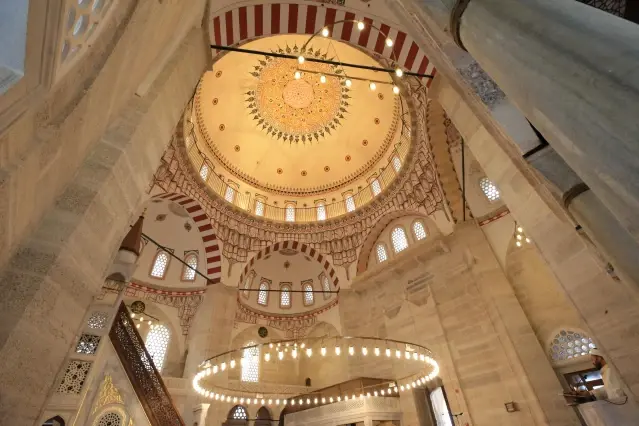  Selimiye'nin provası niteliği taşıyan tarihi cami restorasyon sonrası ibadete açıldı