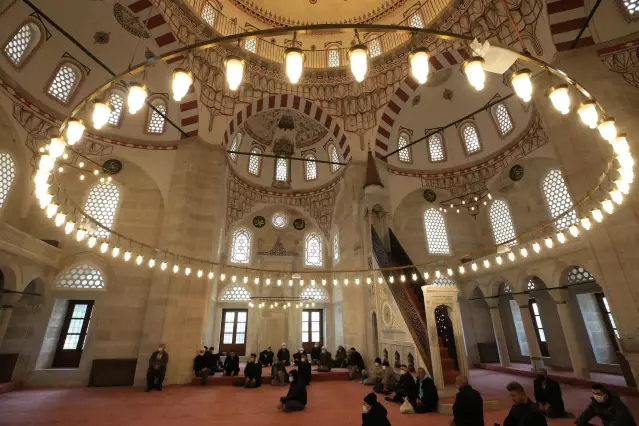  Selimiye'nin provası niteliği taşıyan tarihi cami restorasyon sonrası ibadete açıldı