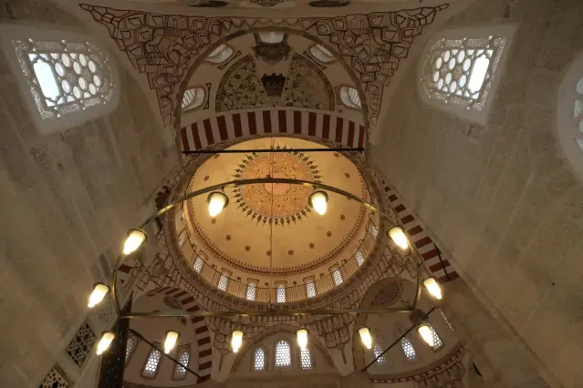  Selimiye'nin provası niteliği taşıyan tarihi cami restorasyon sonrası ibadete açıldı