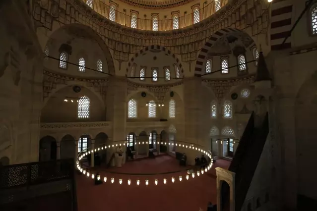  Selimiye'nin provası niteliği taşıyan tarihi cami restorasyon sonrası ibadete açıldı