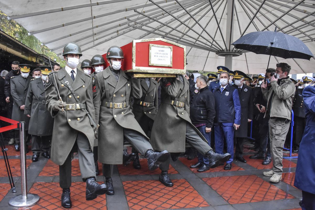 Şırnak\'ta kazada şehit düşen Cihan Geçit için cenaze töreni düzenlendi