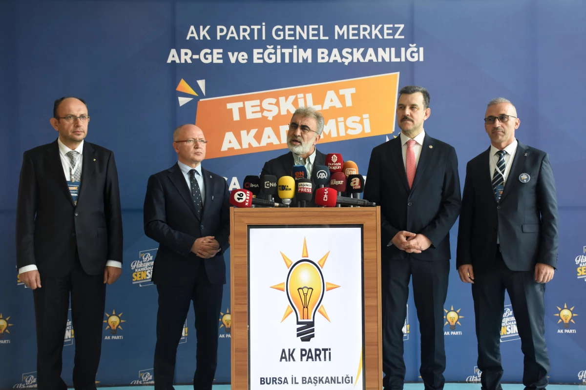 AK Parti Milletvekili Yıldız, Bursa\'da "Teşkilat Akademisi" eğitimine katıldı