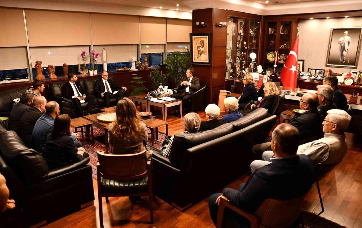 CHP Tepebaşı\'ndan Başkan Ataç\'a ziyaret