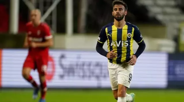Fenerbahçe'nin belini bükecek iddia! Rossi'nin zorunlu satın alma bedeli 10 milyon dolar Fenerbahçe'nin belini bükecek iddia! Rossi'nin zorunlu satın alma bedeli 10 milyon dolar