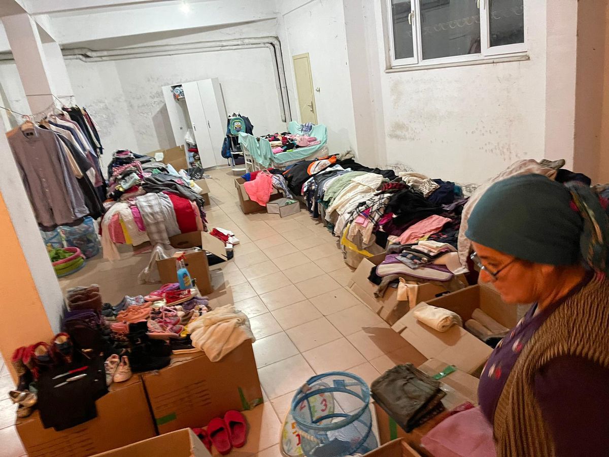İsviçre\'de yaşayan yardımsever, memleketi Karacabey\'de ihtiyaç sahipleri için kermes düzenliyor