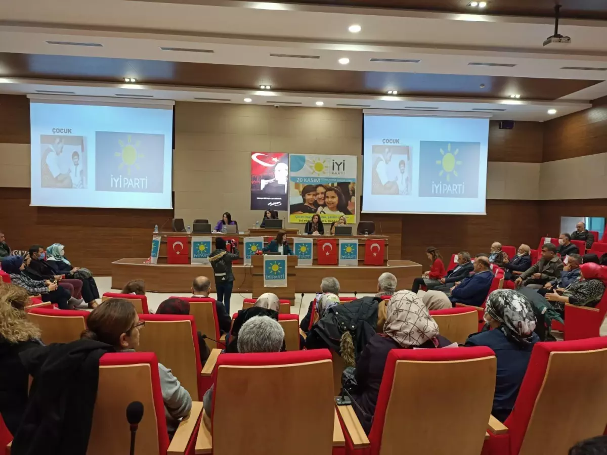 İYİ Parti Eğitim Politikaları Başkanı Sunat, Çorum\'da konuştu Açıklaması